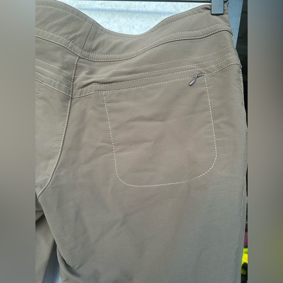 ATHLETA Pants Womens 8P Gray Tech Dipper Nylon Low Rise Flare Leg Zip Pocket - Picture 5 of 9
